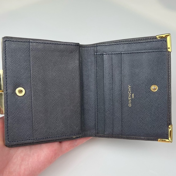 Givenchy compact wallet - Picture 7 of 7